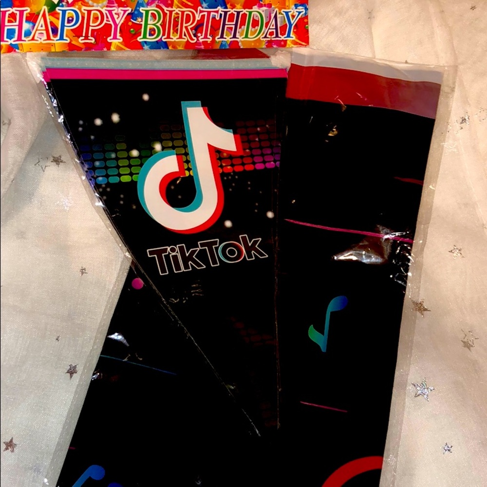 Tik Tok party decorations